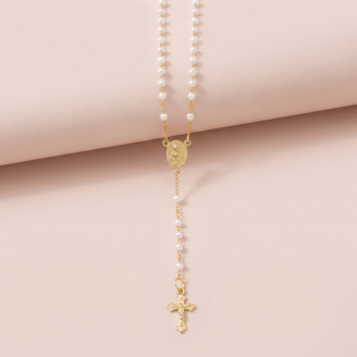Colar terço com pérolas e cruz banho ouro 18k hipoalergênico