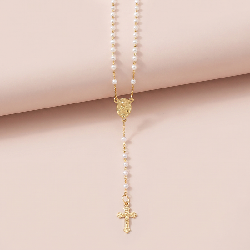 Colar terço com pérolas e cruz banho ouro 18k Colar terço com pérolas e cruz banho ouro 18k hipoalergênico