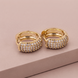 Brinco argola com zircônias em banho ouro 18k hipoalergênico Sejabelle Semijoias