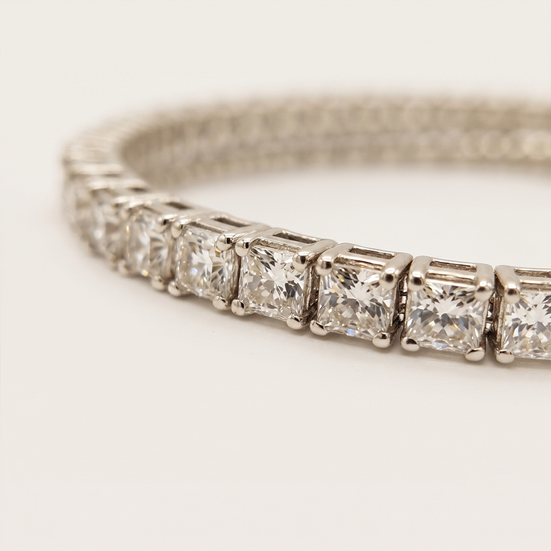 Pulseira riviera bracelete com zircônias banho ródio Pulseira riviera bracelete com zircônias transparentes banho ródio hipoalergênica