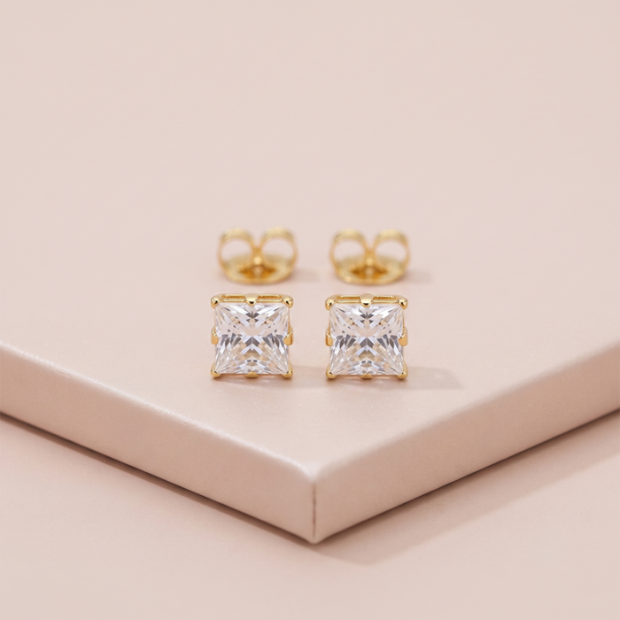 Brinco quadrado com zircônia transparente em banho ouro 18k, semijoia feminina hipoalergênica.