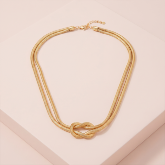 Colar choker nó em malha banho ouro 18k para mulheres, semijoia hipoalergênica com acabamento sofisticado.